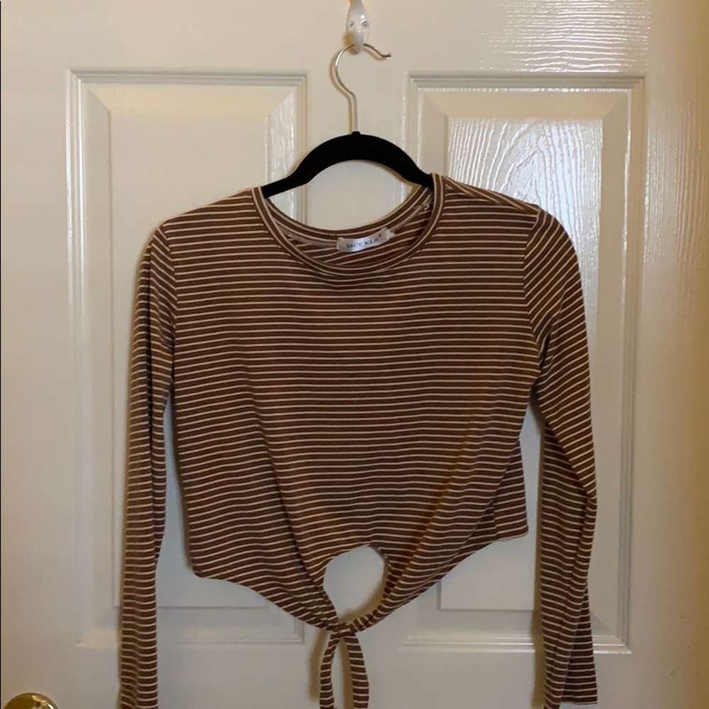 striped cropped long sleeve!